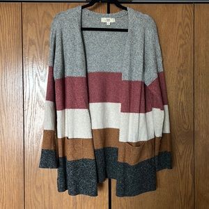 Pinque striped cardigan. Gray, maroon,tan stripes. Size M.